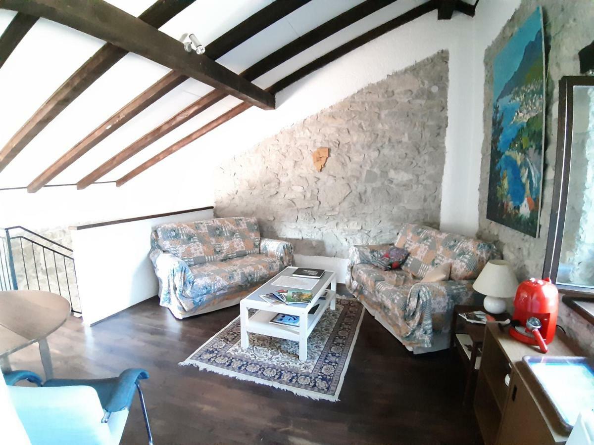 Готель Casa Gaia Hum Екстер'єр фото